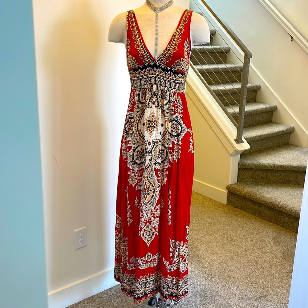 Beach Long Maxi Summer Dress V Neckline Size Medium